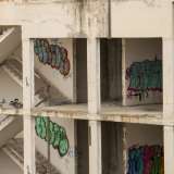 La nostra ascesa, ultilizzando delle scale che diventano sempre pi� ripide e pericolose, prosegue poi al piano successivo